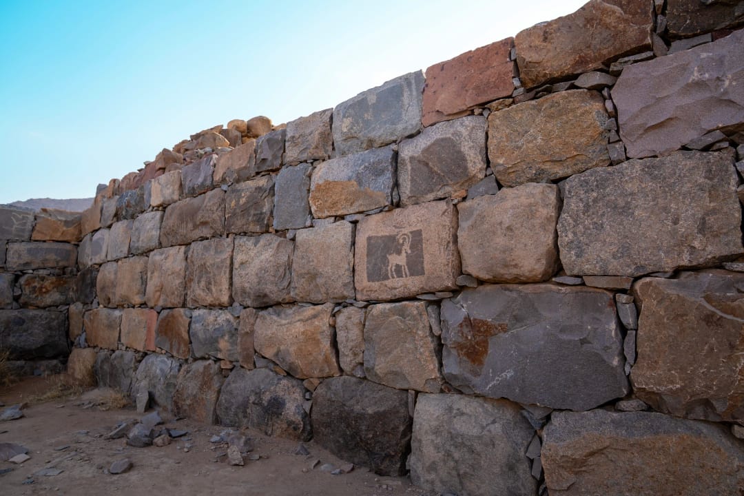 الأخدود الأثري 0